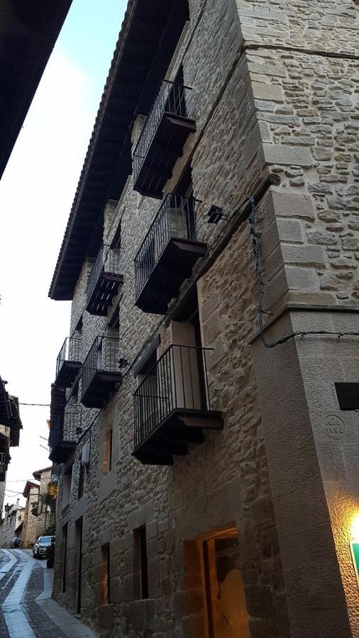 Casa Gabalda Apartamentos Valderrobres Extérieur photo
