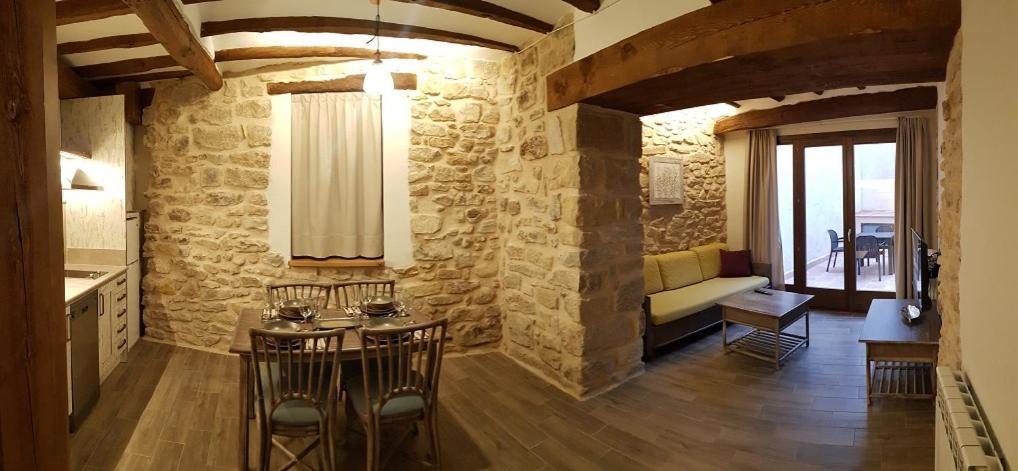 Casa Gabalda Apartamentos Valderrobres Extérieur photo